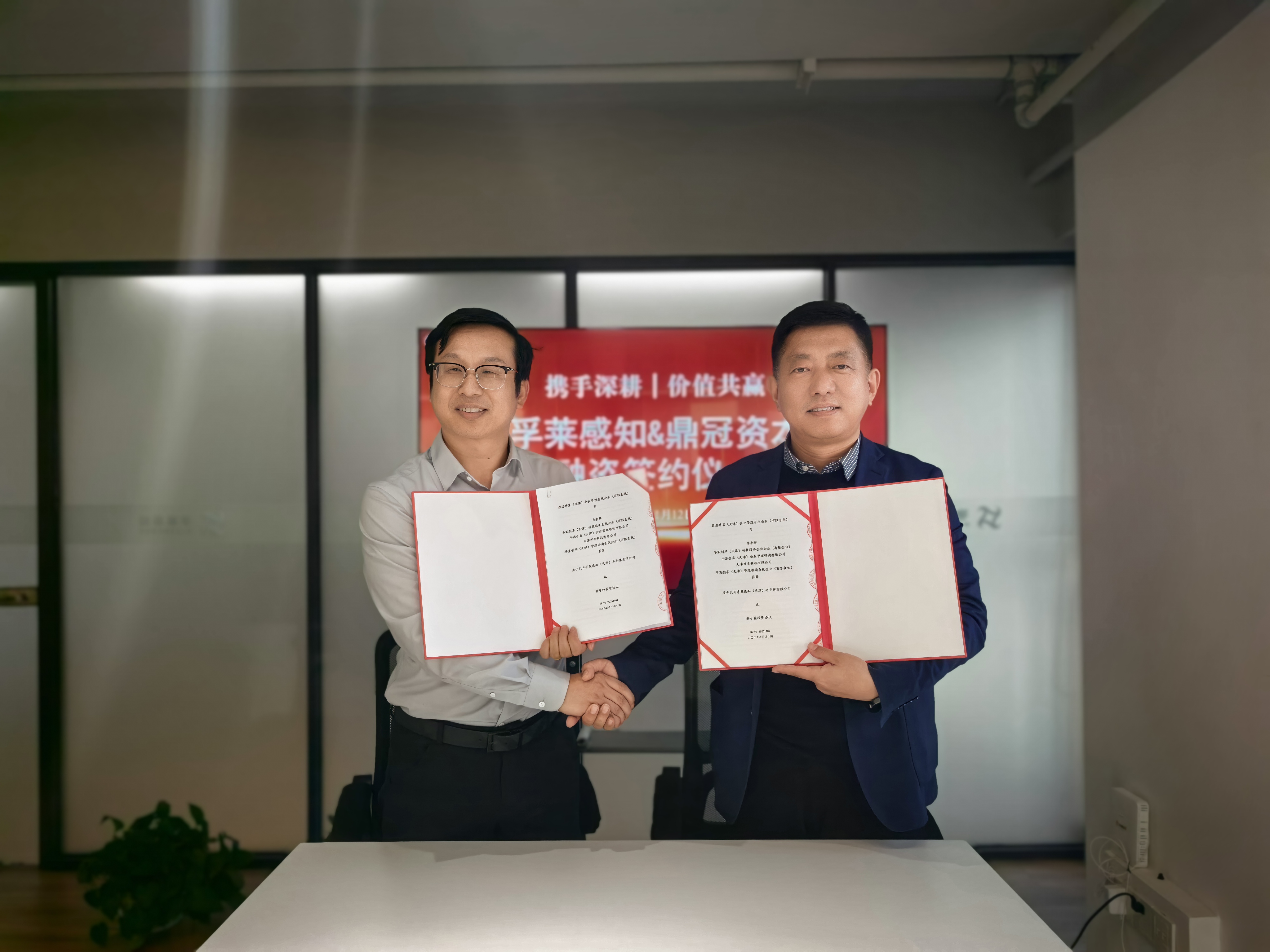 11098529.jpg 556d4f4d87a5c948dc272fa64de983b1.jpg